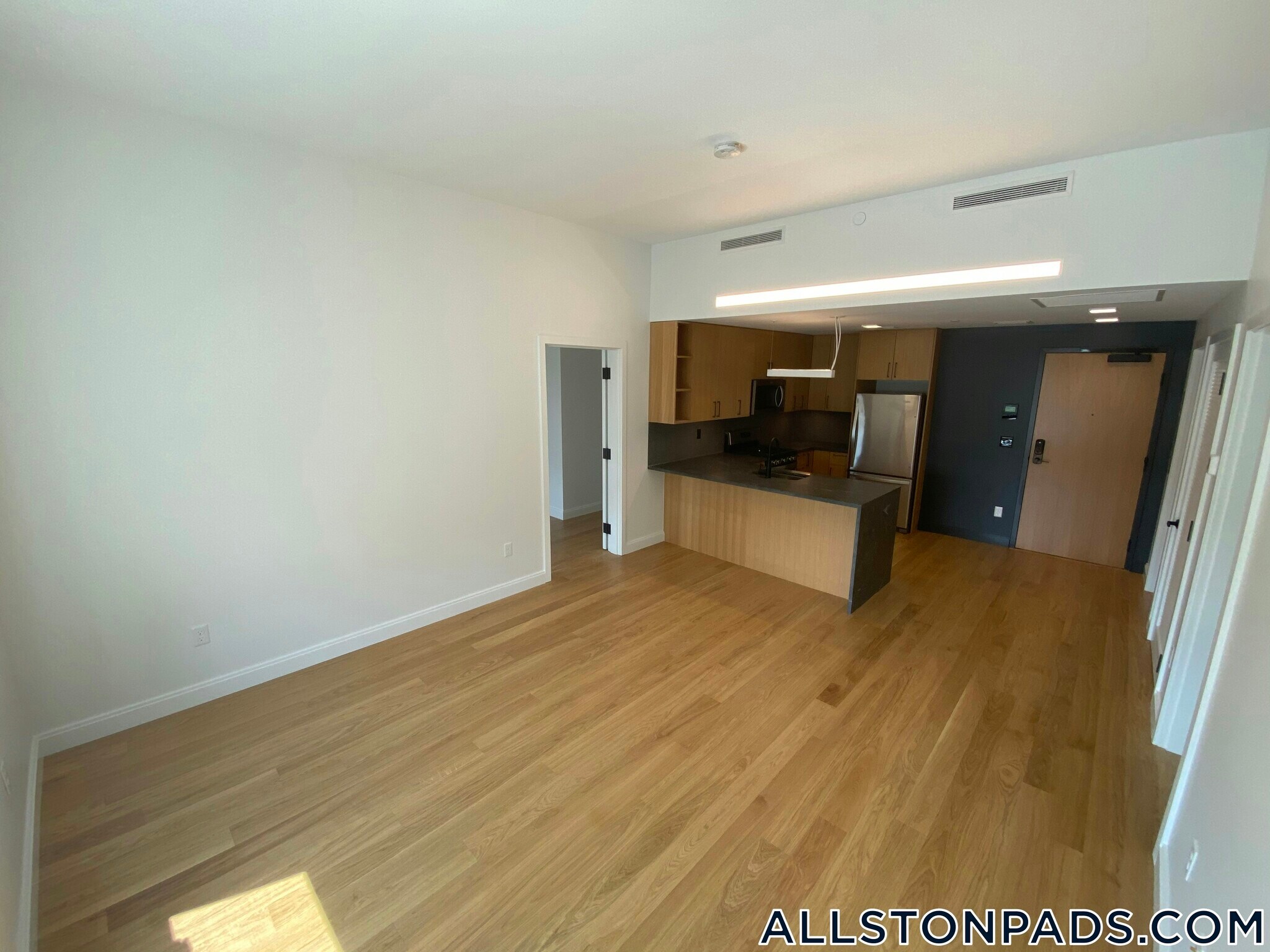 Building Photo - 83 Gardner St