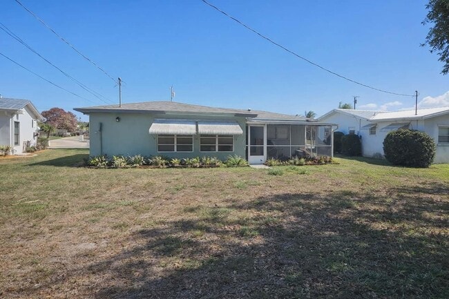 Building Photo - 218 Olive Ave