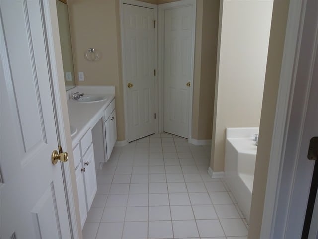 Building Photo - 1203 Kern Cv