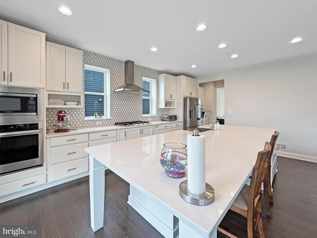 Building Photo - 221 Red Oak Ridge Pl