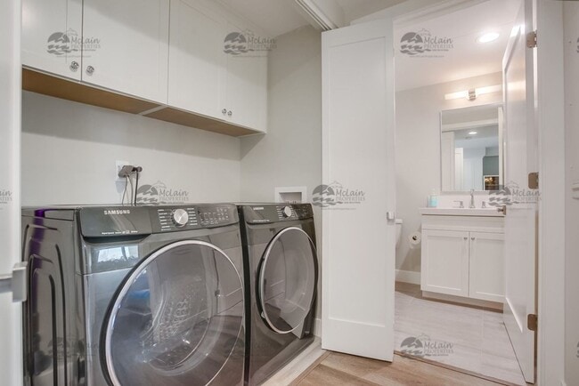 Building Photo - LUXURY 2 Bedroom with AC and Washer/Dryer, DOWNTOWN CARLSBAD VILLAGE