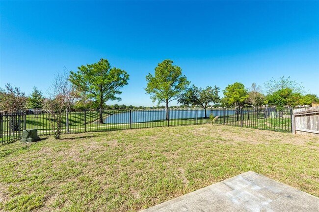 Building Photo - 8111 Rosemary Drive