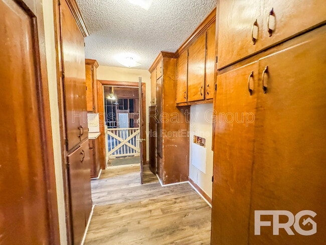 Building Photo - 1228 Forest Acres Dr