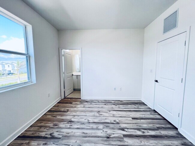 Building Photo - 17956 SW 358th St