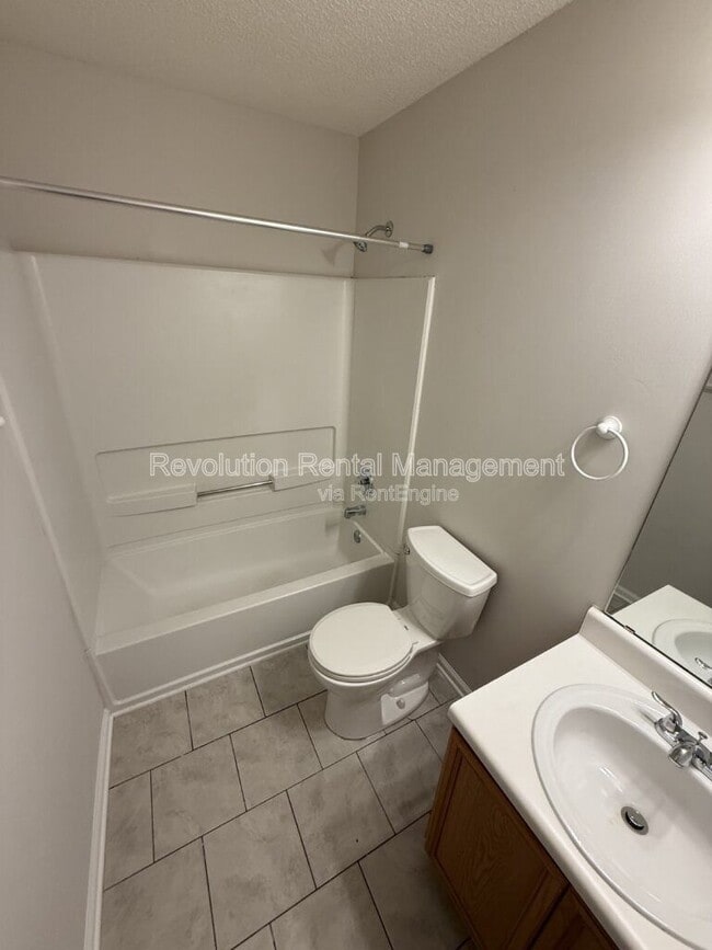 Building Photo - 7270 Oakley Ct