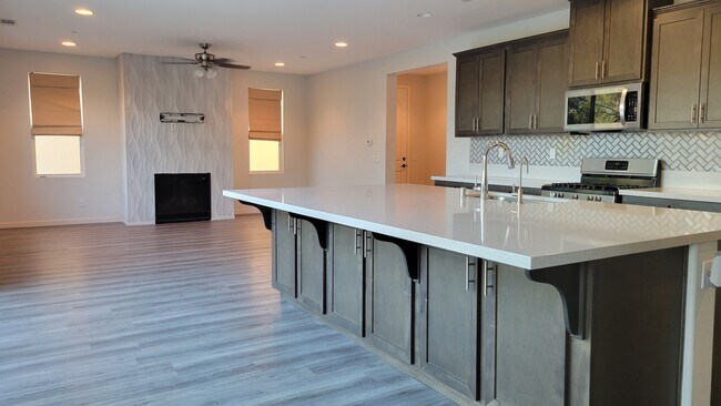 Building Photo - 39603 Strada Venezia