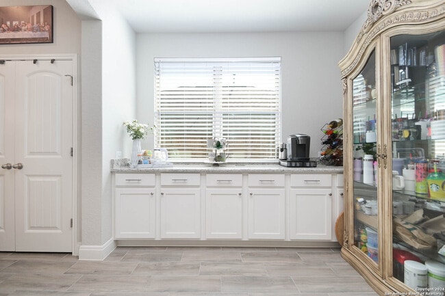 Building Photo - 446 Scenic Lullaby