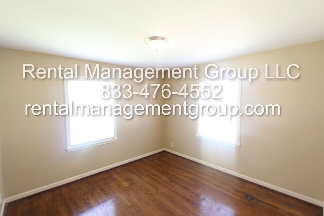 Building Photo - Great Home - New on The Market!!  Convenie...