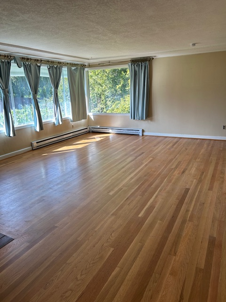 Building Photo - 1702 SE Oak Shore Ln