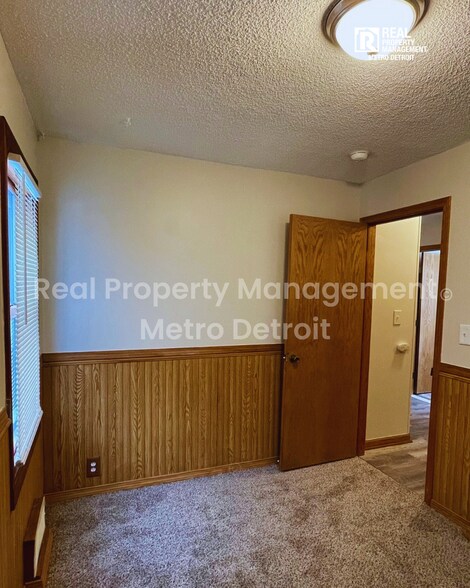 Building Photo - 4462 1st St