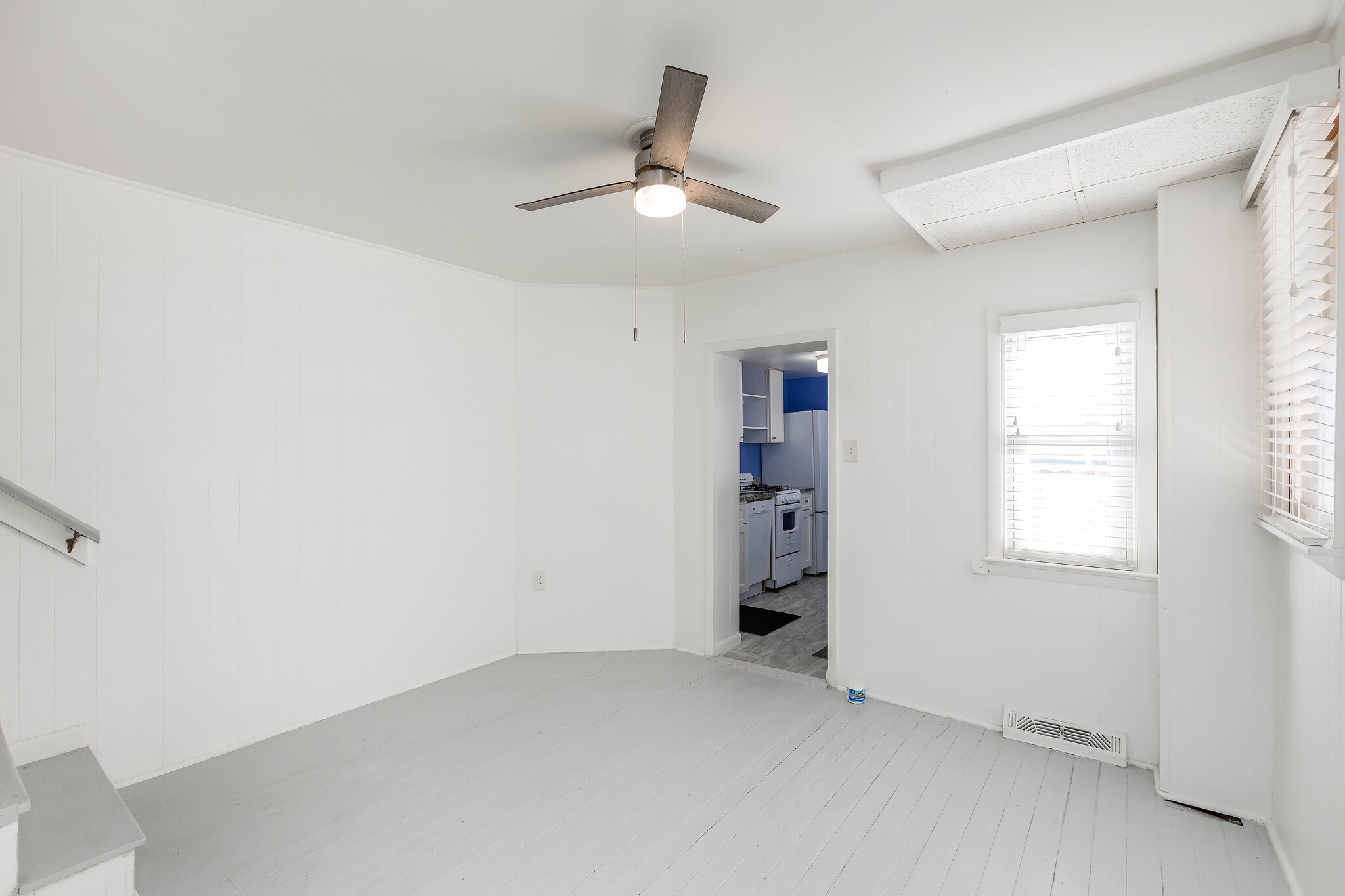 Building Photo - 19 Degrange St