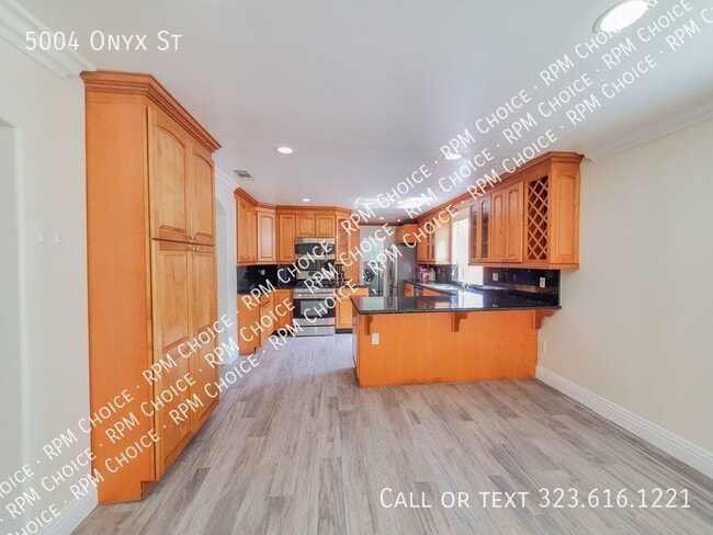 Building Photo - 5004 Onyx St