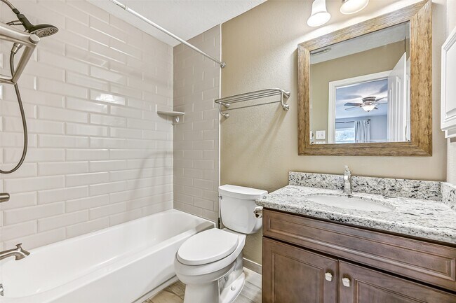 Building Photo - 513 Meadow Bend Dr