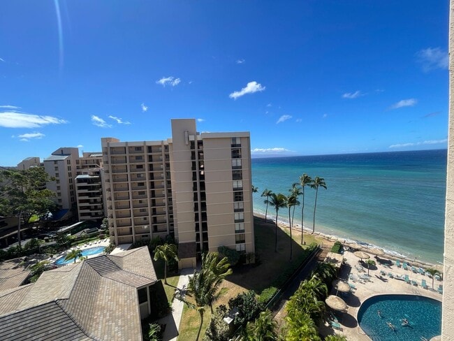 Building Photo - Royal Kahana Studio Apartment