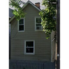Building Photo - 3224 Monroe Ave