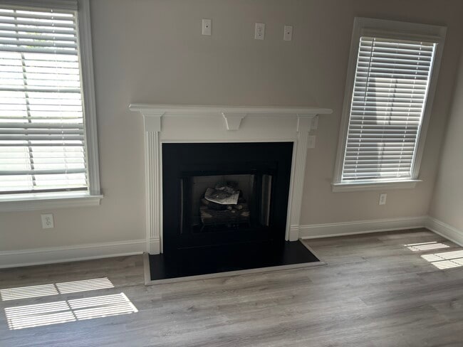 Building Photo - 1541 Barnstable Ct