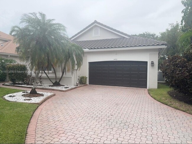 Building Photo - 1400 Lacosta Dr W