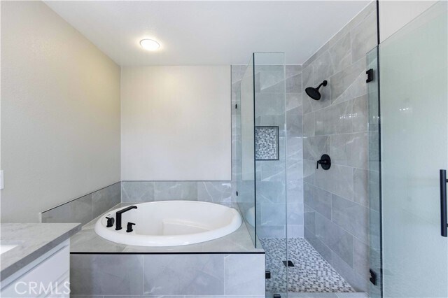 Building Photo - 13640 Silver Stirrup Dr