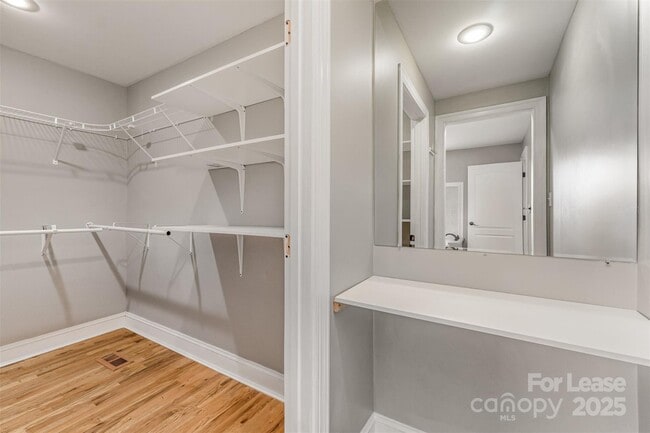 Building Photo - 1164 Bradford Mountain Rd