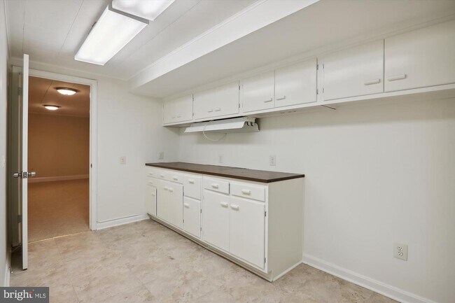 Building Photo - 11124 Post House Ct