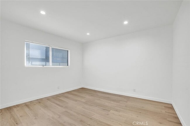 Building Photo - 13018 Valleyheart Dr