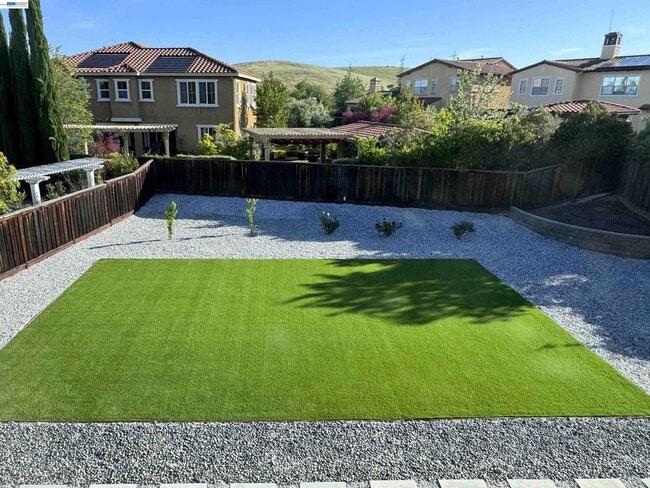 Building Photo - 7875 Kennard Ln