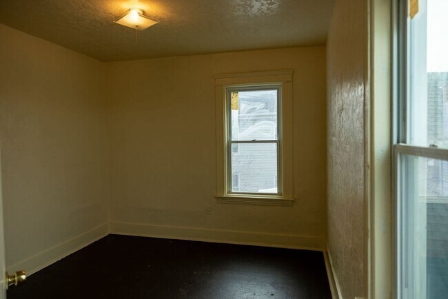 Building Photo - 42 E Worcester St