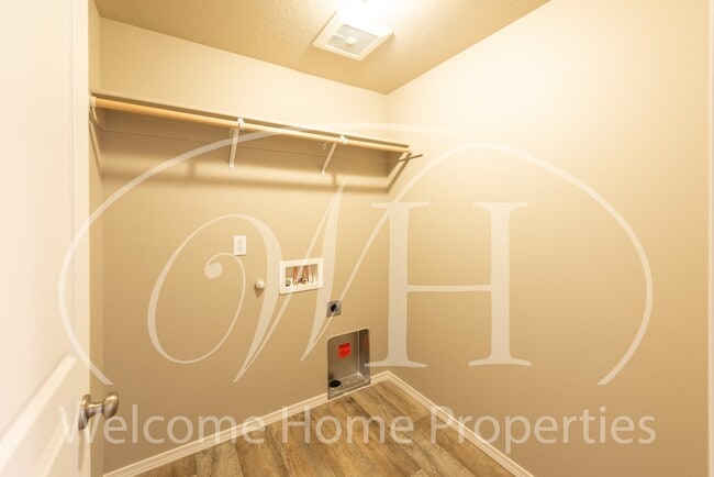 Building Photo - Beautiful Newer Home in New Neighborhood