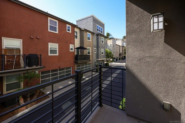 Building Photo - 2434 Via Alta