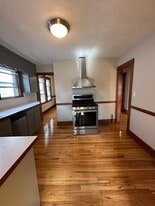 Building Photo - 77 Walk Hill St