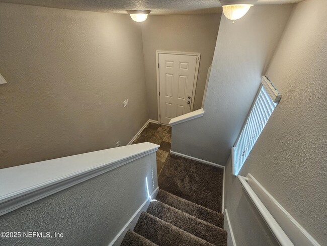 Building Photo - 8476 Julia Marie Cir