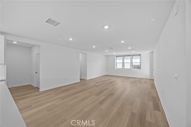 Building Photo - 6137 Valentina Wy