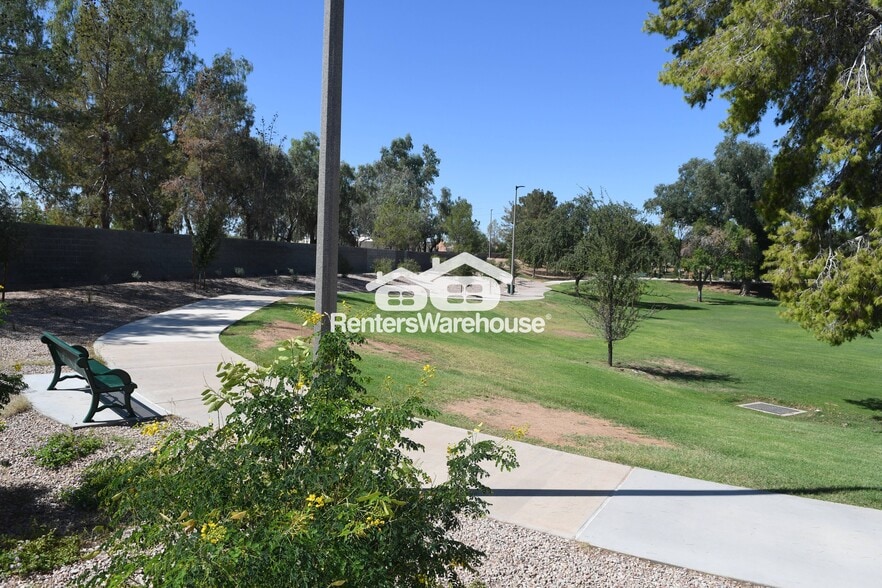 Building Photo - 1502 N Central Dr