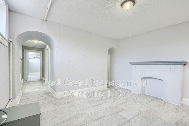 Building Photo - 2878 Harford Rd