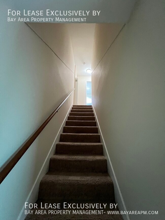 Building Photo - 1146 Pierce St