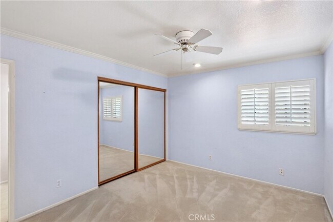 Building Photo - 2655 Victoria Park Dr