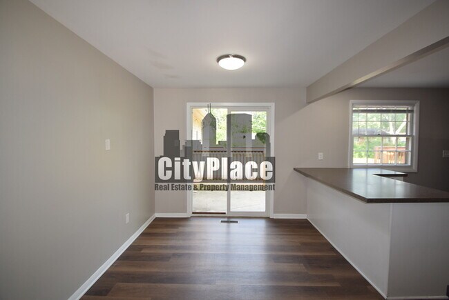 Building Photo - 1712 Arley Dr