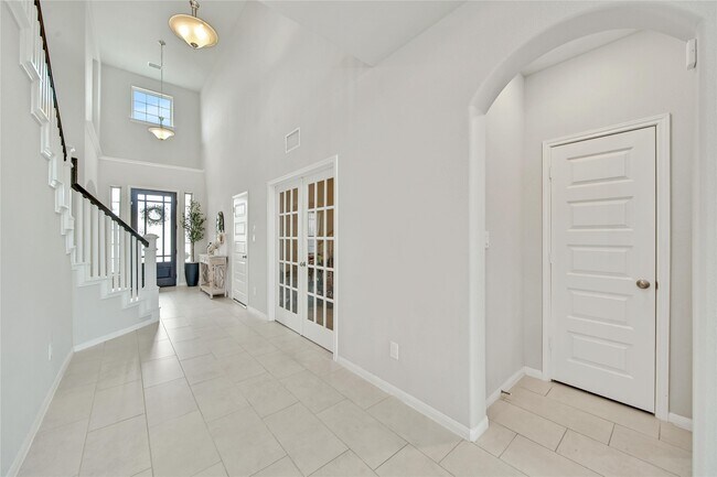 Building Photo - 7735 Wright Wood Dr