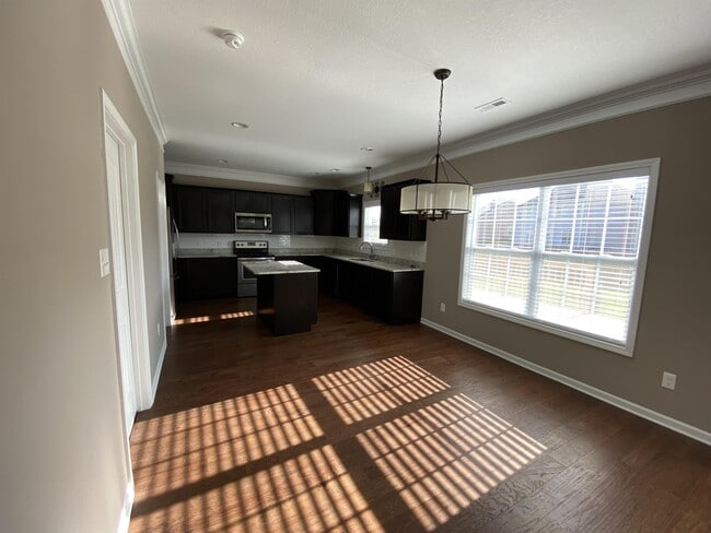 Building Photo - 2715 Honey Hill Rd