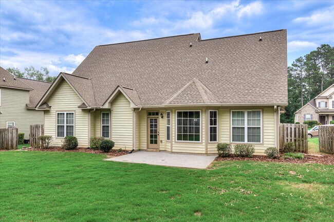 Building Photo - 1111 Sumter Landing Cir