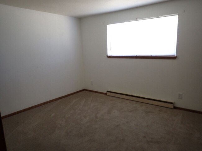 Building Photo - Charming 3 Bedroom Downtown Puyallup Home