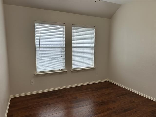 Building Photo - 2820 Cascade Cove Dr