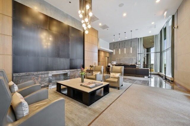 Building Photo - 450 E Waterside Dr