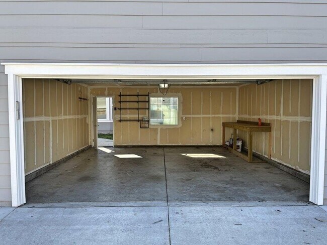Building Photo - 1436 Bello Dr