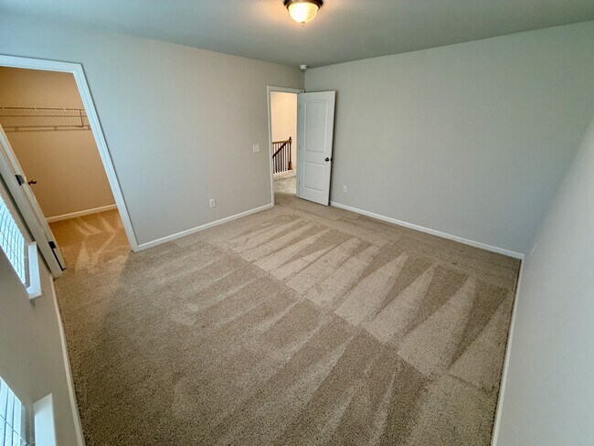 Building Photo - 540 Teversham Dr