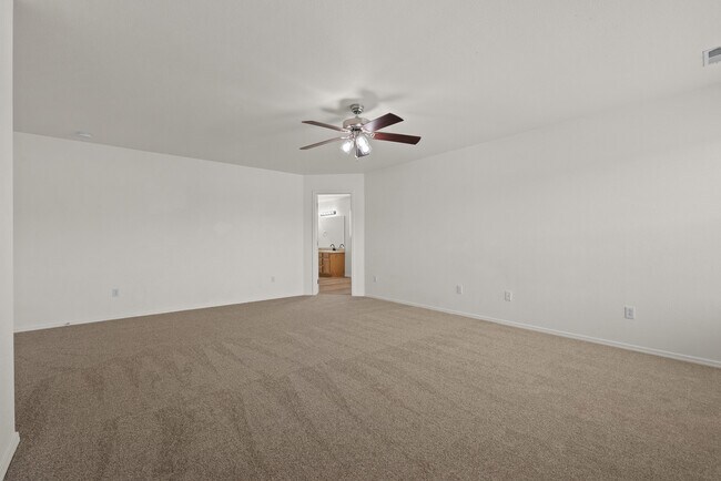Building Photo - 2867 W 400 S