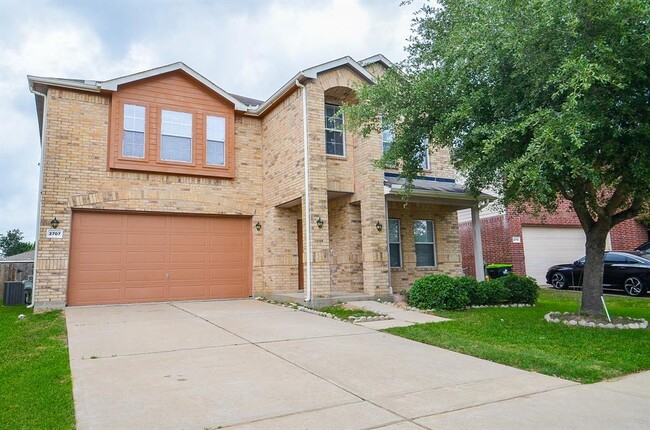 Primary Photo - 2707 Roaring Oaks Ln