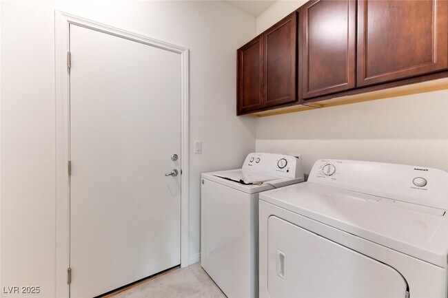 Building Photo - 9133 Ruby Cove Ct