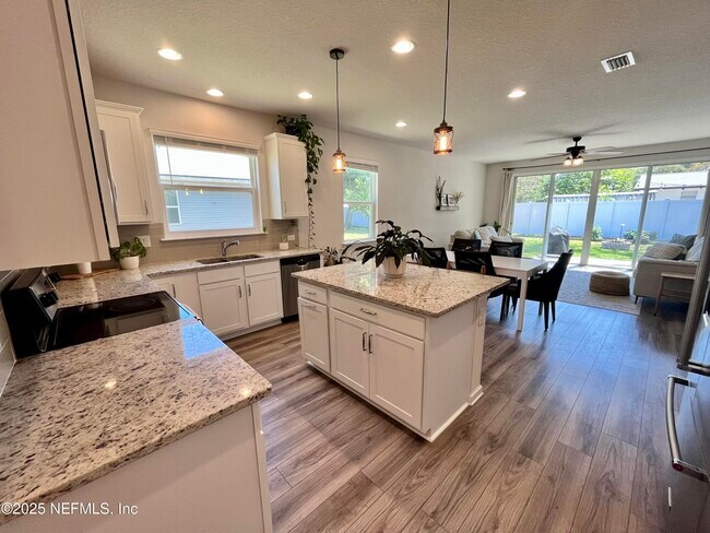 Building Photo - 2274 Lincoln Sendero Trail