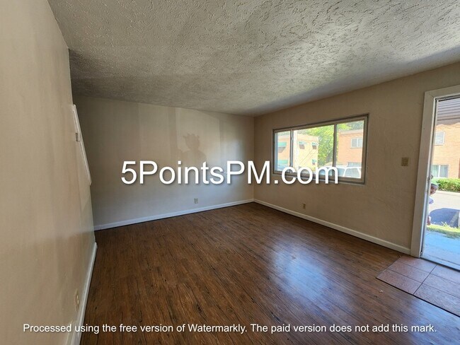 Building Photo - 200 Dalepark Dr